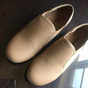 Tap shoes